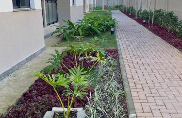 Aconchego e localização, a 10 minutos de CAMINHADA da praia e a 26 minutos de carro do RIR26, com vaga de garagem e 2 banheiros para maior conforto dos nossos hóspedes - Foto 49