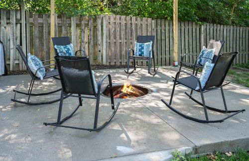 Central Family Oasis with Hot Tub & Fenced Yard - Foto 61