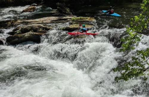 Peace of Heaven, Modern Chic Cabin, Majestic Mountain Views, Hot Tub, Fire Pit, Outdoor Games, Close to Town - Foto 72