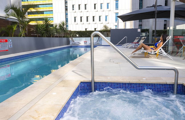 Evolution Apartments - Photo 33