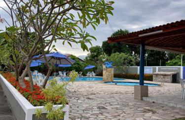 Casa com 2 quartos em condomínio com piscina - Foto 6