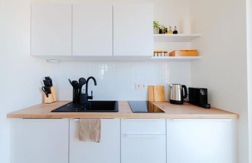 hestlehomes - Stadtvilla Leine - PARKING, ZENTRAL & ÖPNV NAH - Foto 8