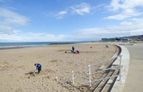 Bwthyn Y Wennol - Photo 12