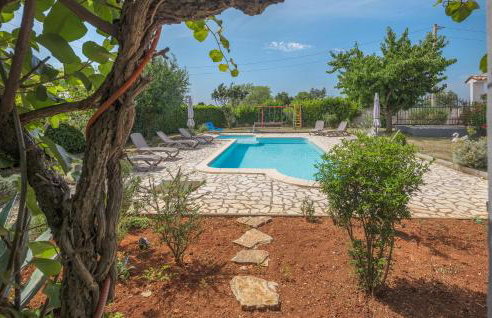 Cozy Apartment In Micetici With Wifi - Foto 11