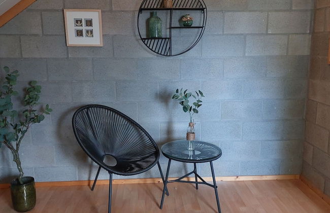 Rustic Holiday Home with Sauna & Hot Tub in Wooded Area - Photo 38