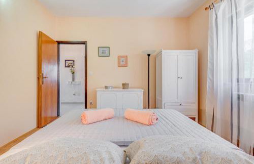 JOVI-relaxing, fenced, private, heated pool & view - Photo 45