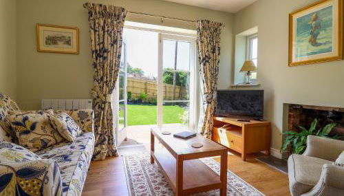 Questant Lodge - Photo 4