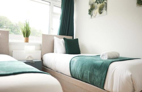 Gainsborough Place By N And N Stays Ltd, Perfect Location for Contractors and Corporate stays, Close to Cardiff Bay Area, Private Parking and fast Wifi - Foto 2