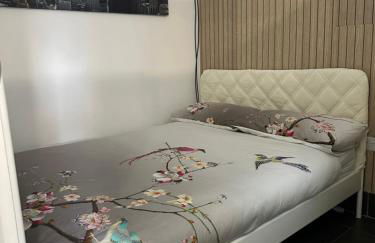 Modern flat in Egham by Royal Holloway University Royal Ascot and Windsor near Heathrow Airport - Foto 40