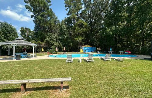 Private Lakefront Dock Firepit Yard Games - Foto 53