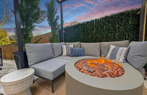 Boho-Chic Home with a Hot Tub, Fire Pit - Foto 48