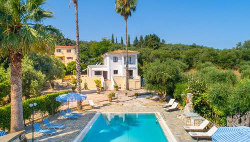 Villa Lianolia - Foto 2, Garden, sunbed, Garden view