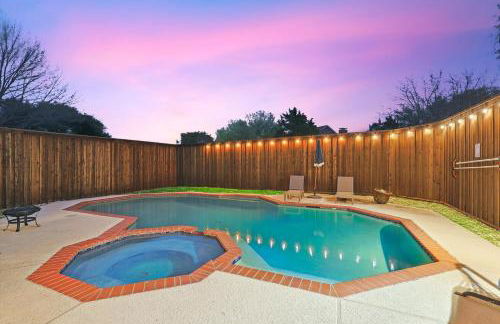 Beautiful 5BR 2BA DeSoto Holiday Home with Pool - Foto 12