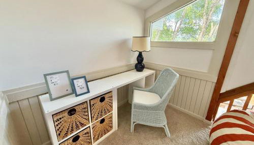 Unique LKN Waterfront Home with Dock - Foto 4