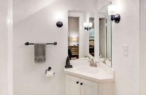 2 Mi to Dtwn Waco Home with Shared Yard! - Photo 15