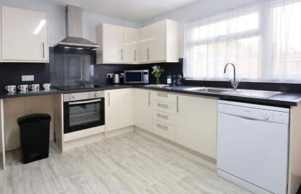 The Burrow House with Hot Tub Park Facilities - Foto 8