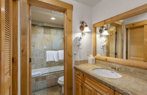 2 BR Condominium - Luxury Skiin and out (rare to find) - Foto 57