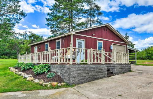 Lakefront Solon Springs Cabin with Private Dock! - Foto 23