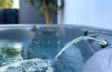 Houston's Downtown Bloom House - Spacious Floral Escape for Groups - Foto 66