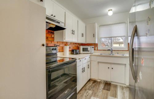 2 Mi to Dtwn St Paul Home with Private Deck and Yard! - Foto 9