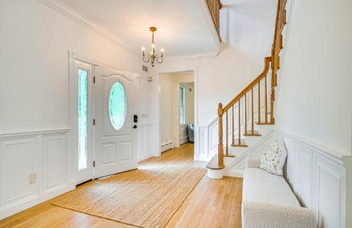 Serene Hudson Valley Escape with Pool and Grill - Foto 14