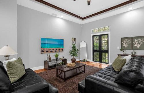 Enchanted 4BR Family Style Townhome in Disney Area - Photo 20