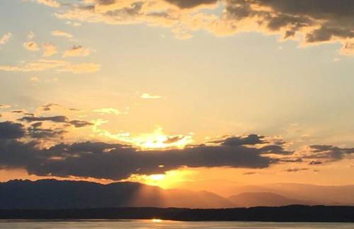 1-Bedroom Seaview Guesthouse on Seattle Luxury Estate with Views of Olympic Mountains - Foto 21