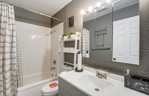 Easily Explore Anchorage! Modern Duplex Near Town - Photo 16