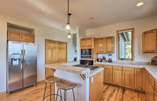 Spacious Evergreen Home with Picturesque Views - Foto 10