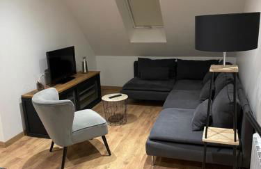 Apparemment Parigne l’évêque - Foto 1