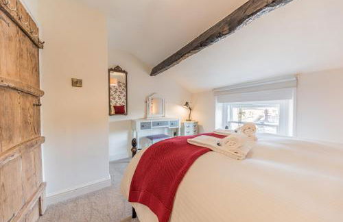 Tastefully decorated, family friendly property, central Kirkby Lonsdale, parking and EV charger - Photo 17