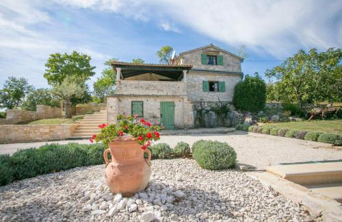 Unique Villa Bošket with Pool and Jacuzzi surrounded by Nature - Foto 3