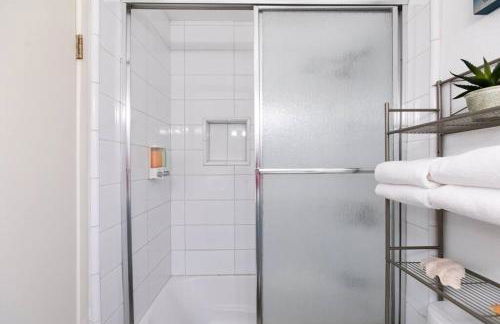 Cali Condo+BBQ+MemoryFoamBeds+12min to Beach - Foto 28