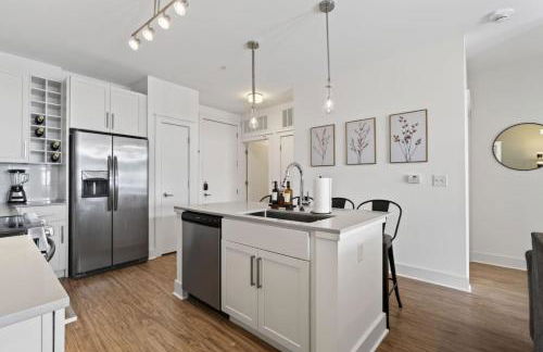 Queen City Breeze - Parking, Pool, Walkable - Foto 15