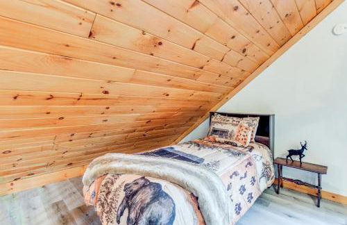 Charming and Cozy Cabin Near Lake Champlain! - Foto 21