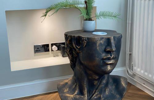 Group Contractor Stay 3 Bed House Bedford Parking WiFi - Foto 47