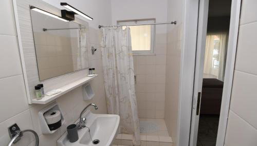 Kanali Apartments - Foto 5, Shower