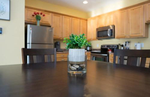 Tidy and Comfy 3BR, Balcony, WD, Free WiFi -E- - Foto 25