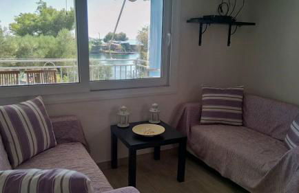 Home by the sea - Photo 4