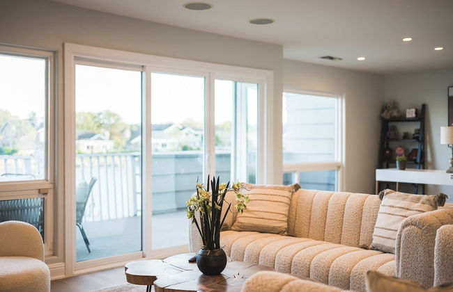 Waterfront Retreat With Stunning Views Modern Co - Foto 11