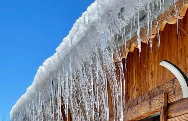 Chalet Vieux Bois, au coeur du village des Rousses - Foto 3