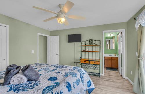 Game Room, Kayaks, Steps to the Ocean! - Photo 7