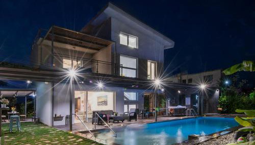 Enervillas VIP Villas with pool bbq - Foto 2, sunbed