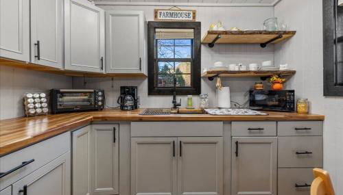 TNT II - Creek Front, Hot Tub, Fire Pit - Foto 4