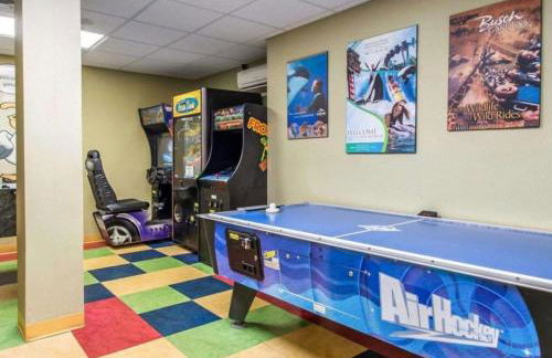 Have family fun in the sun at Daytona Beach in this resort 2BD condo - Foto 22