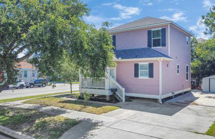 Summer Bliss 3BR Home, Walk to Beach Master Suite Sleeps 9 - Foto 5