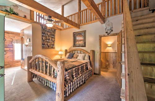 Tenn River Cabin with Hot Tub - 10 Mi to Chattanooga - Foto 4