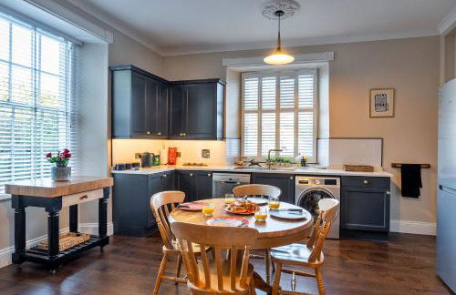 Finest Retreats - The Old Counting House - Photo 13