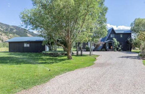 Cedar Creek Chalet - Snowmobilers Dream - Hot tub - Foto 5