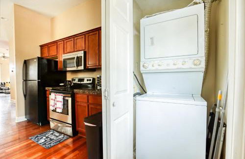 5 mins to DT & Forsyth - Balcony - Parking - Mini Gym - Photo 18